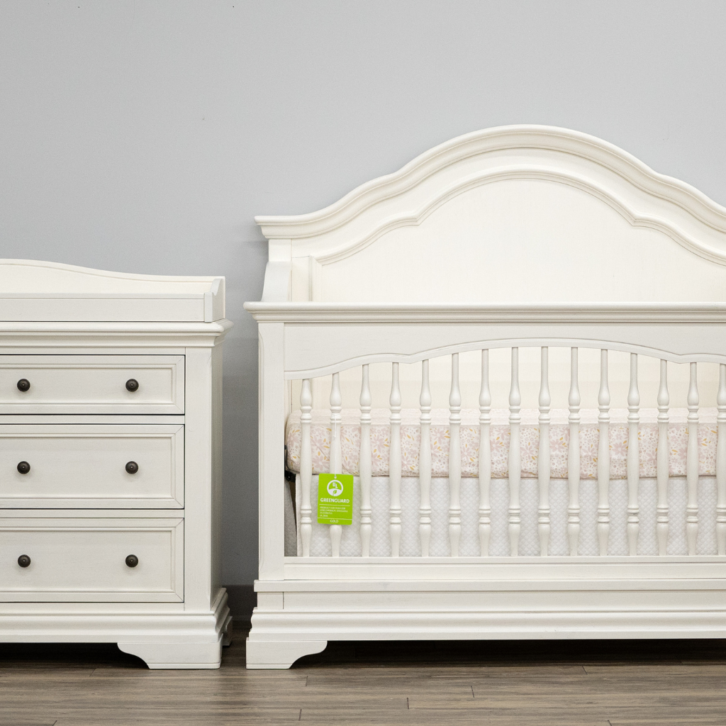 Stella Baby Athena Chest