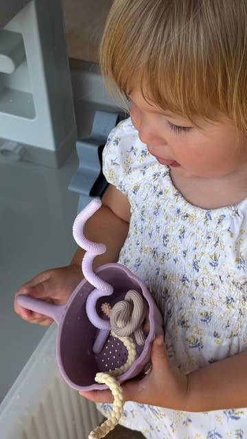 Brooklyn Neutral - Neutral Silicone Sensory Imagination Sticks
