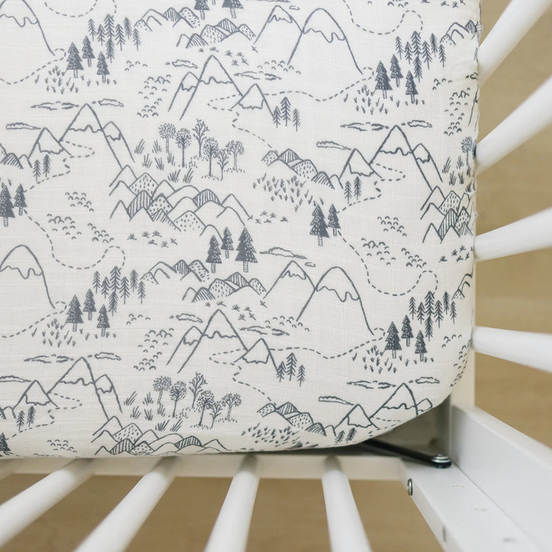 Mebie Baby | Muslin Crib Sheet | Summit