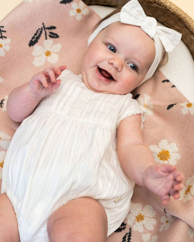 Viverano Organics | Organic Jacquard Sweater Knit Baby Blanket | Daisy Floral