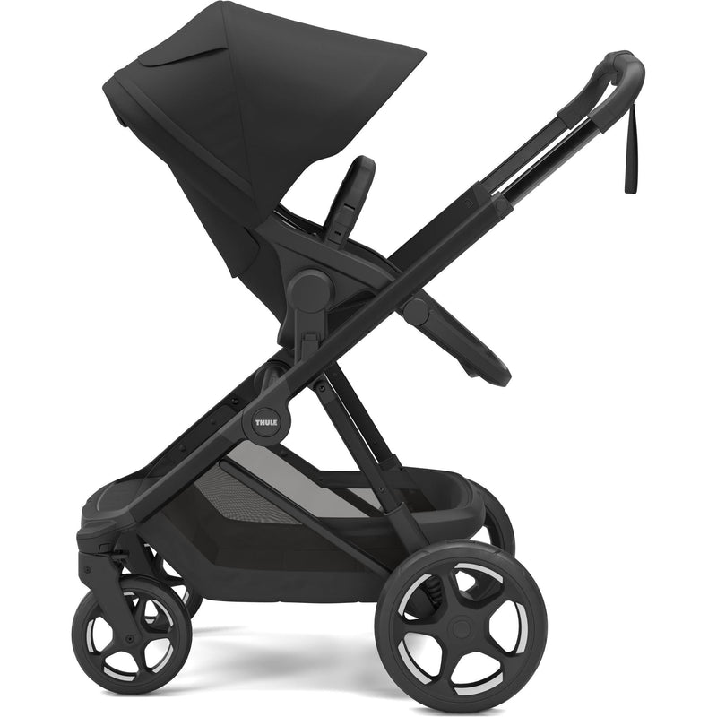 Thule Charm stroller in Black with seat parent-facing