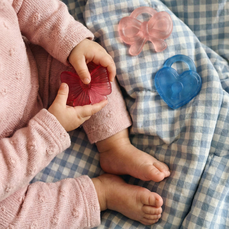 Itzy Ritzy | Cutie Coolers™ Soothing Water-Filled Teethers| Bow