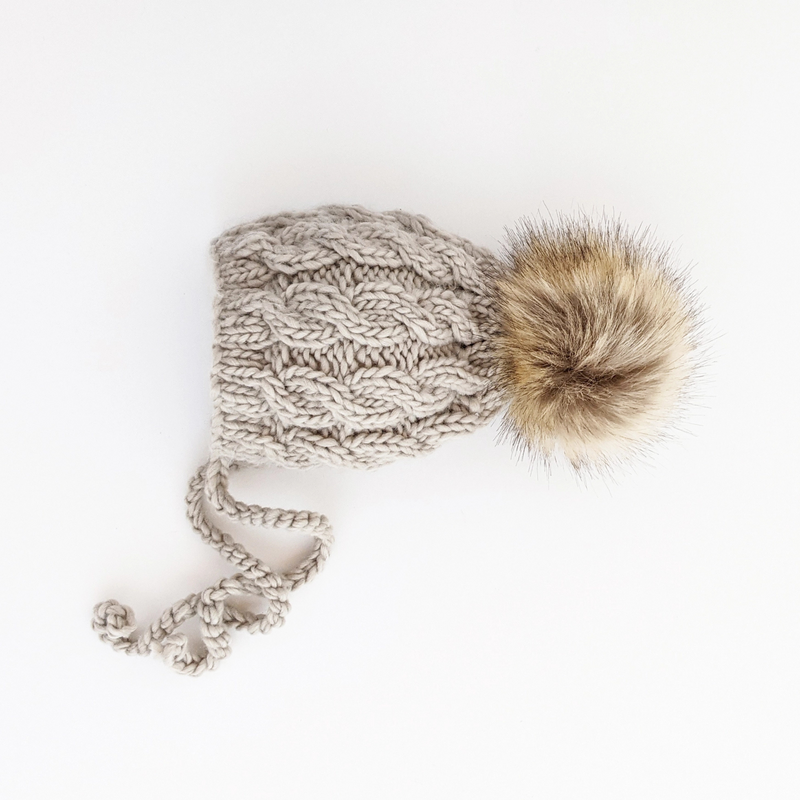 Huggalugs | Aspen Cable Knit Bonnet | Oatmeal