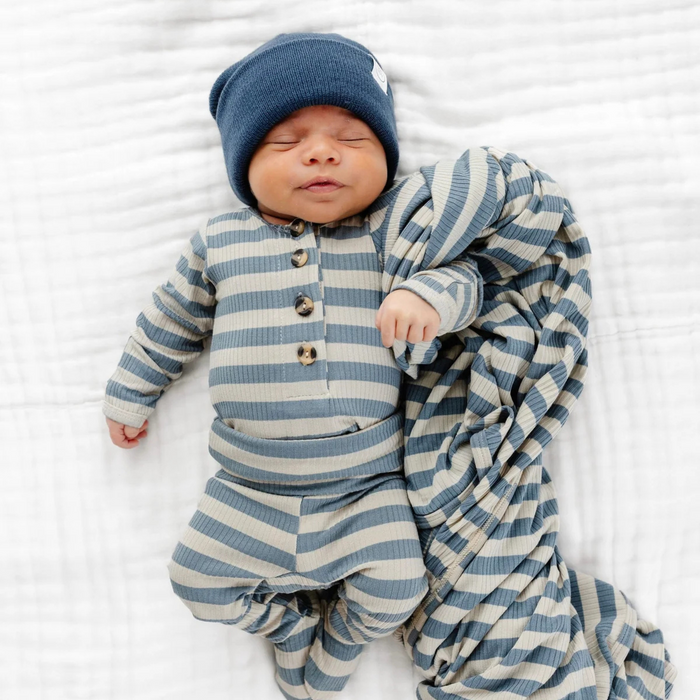 Lou Lou & Co. | Ribbed Top + Bottoms Newborn Set | Lincoln