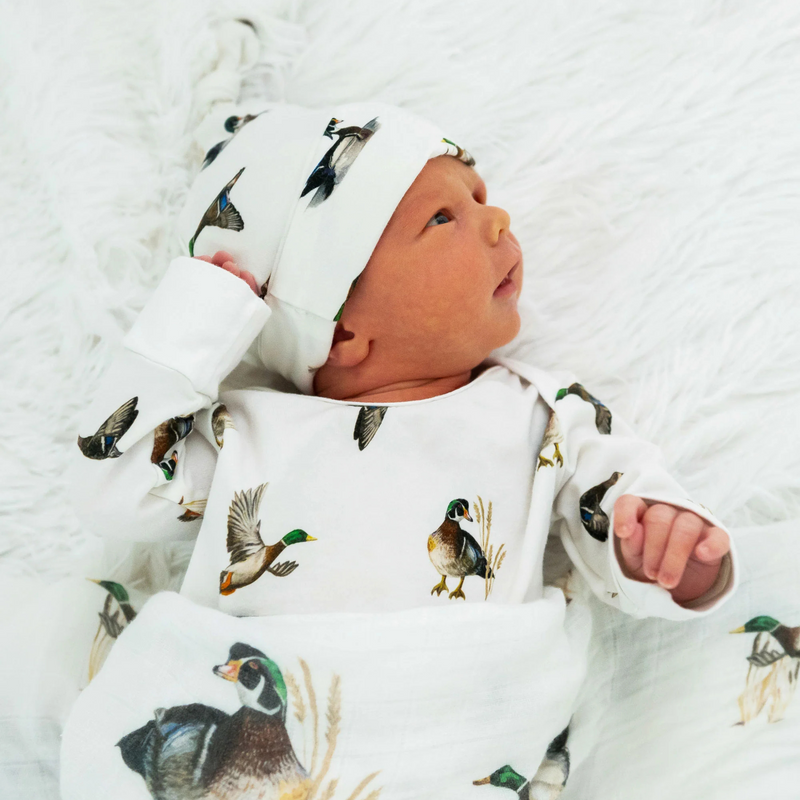 Saltwater Swaddles | Newborn Outfit + Hat | Diving Ducks