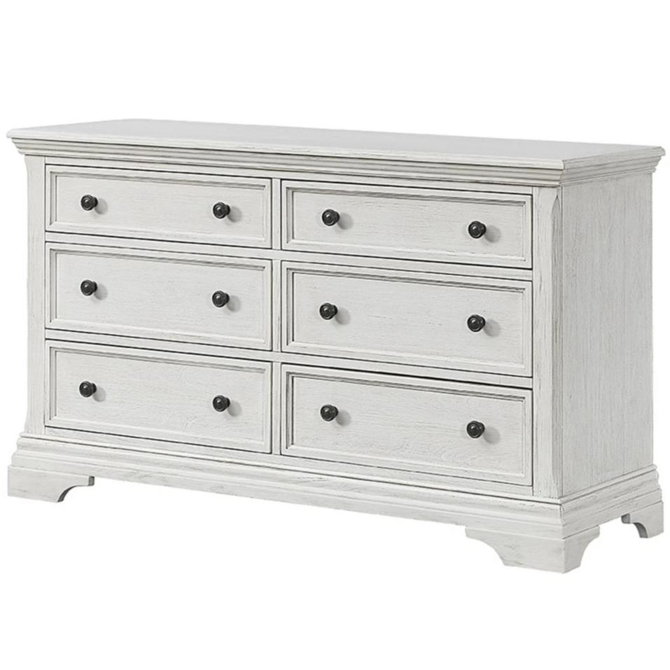 Dressers & Nightstands